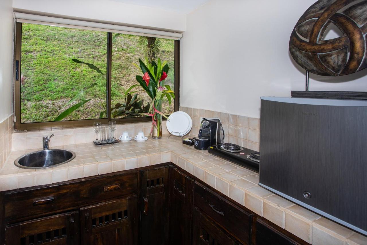 Tiki Villas Rainforest Lodge - Adults Only Uvita Bagian luar foto