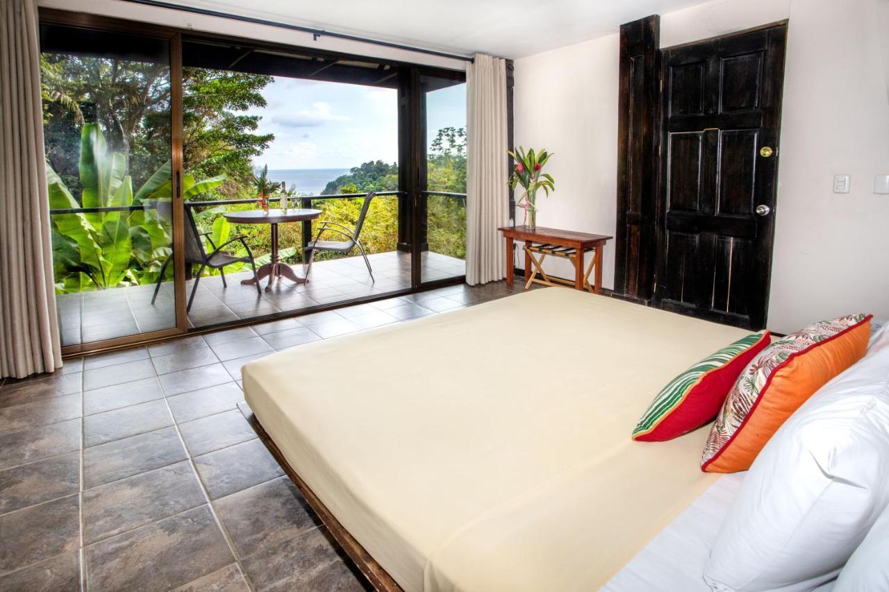 Tiki Villas Rainforest Lodge - Adults Only Uvita Bagian luar foto